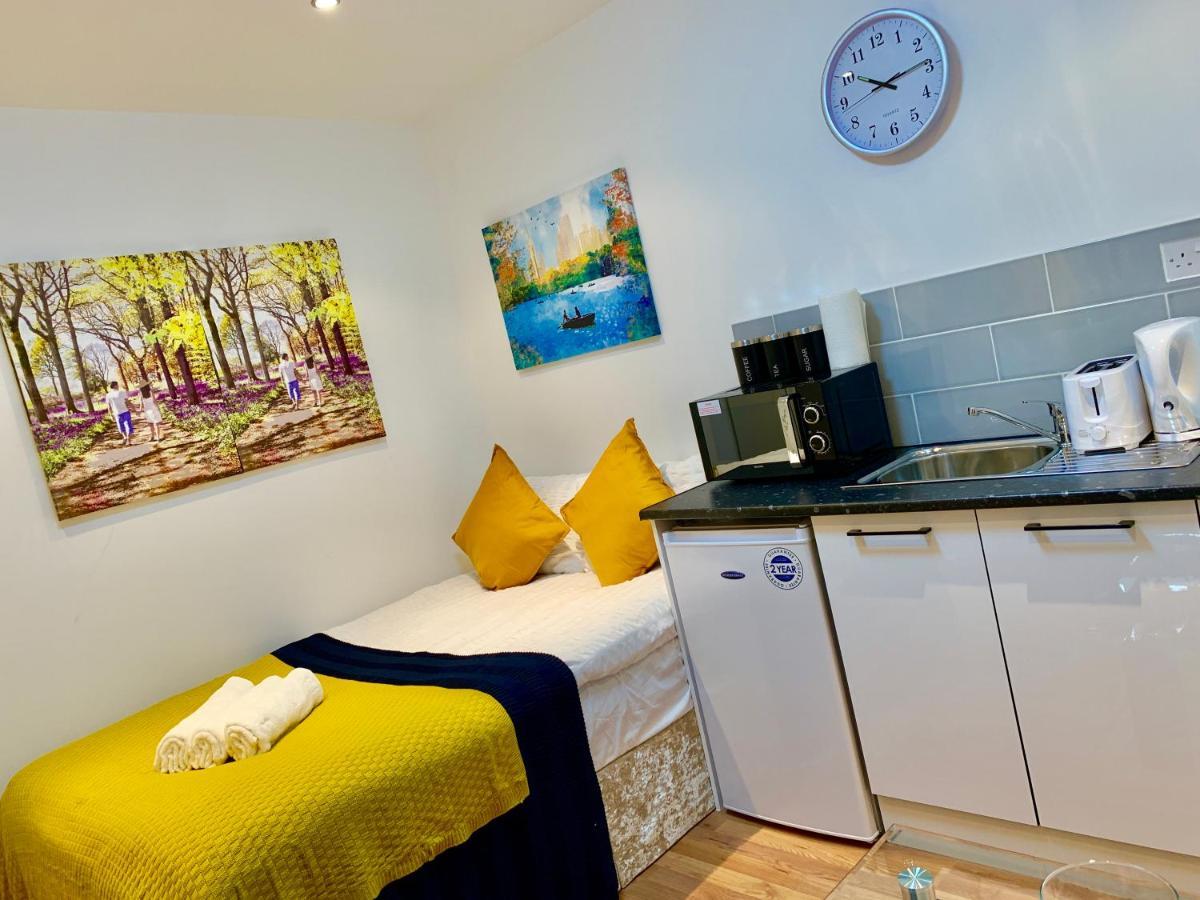 Apartments, Private Bathroom, Kitchenette, Parking, Np4 Appartement Londen